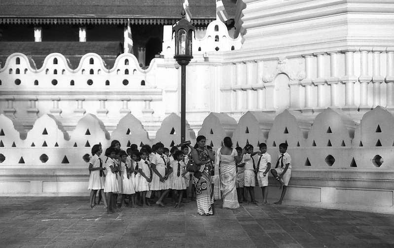 srilankaWomen-2013-low-14.JPG