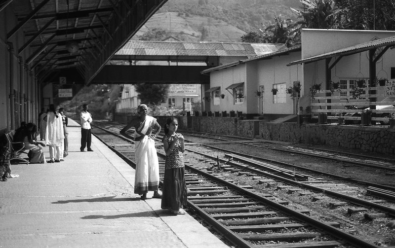 srilankaWomen-2013-low-19.JPG