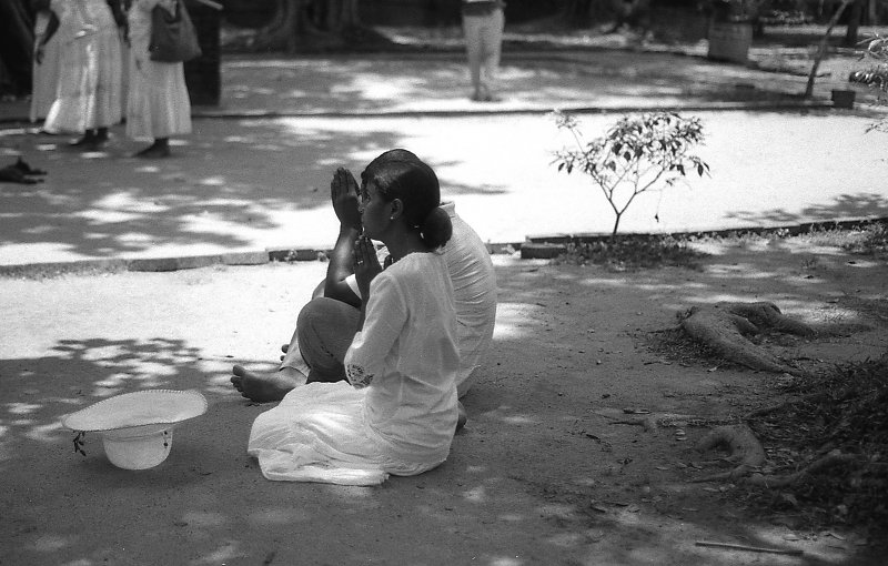 srilankaWomen-2013-low-6.JPG
