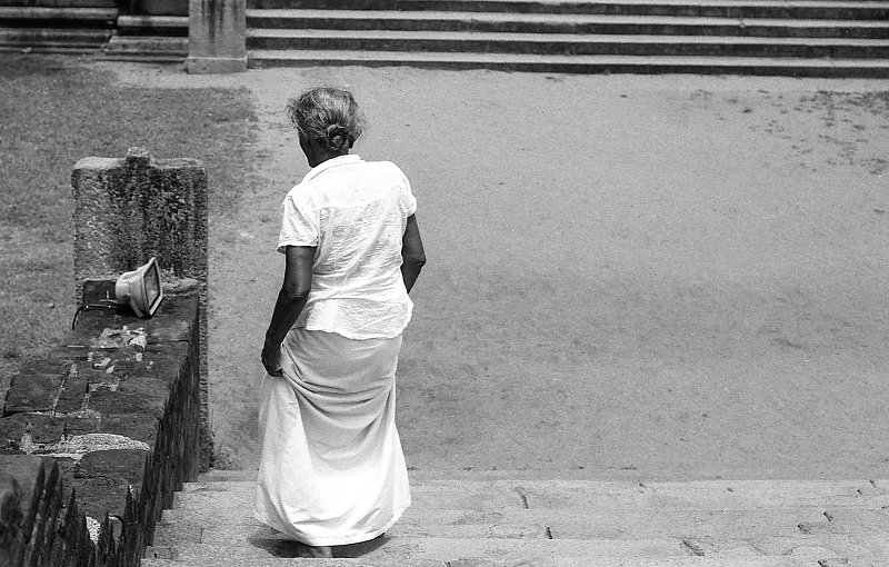 srilankaWomen-2013-low-27.JPG